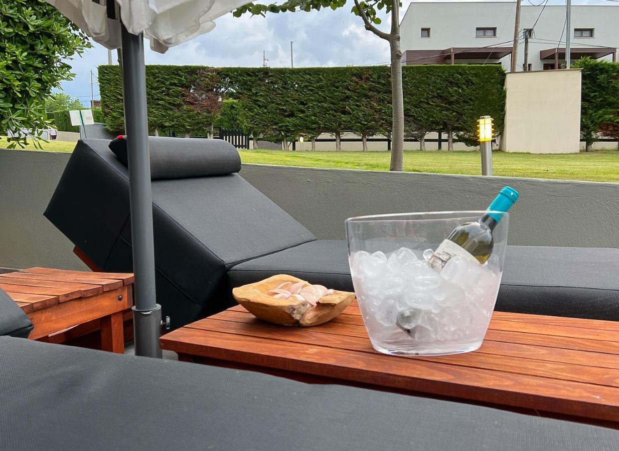 Heaven Luxury Villa Nea Roda Zewnętrze zdjęcie